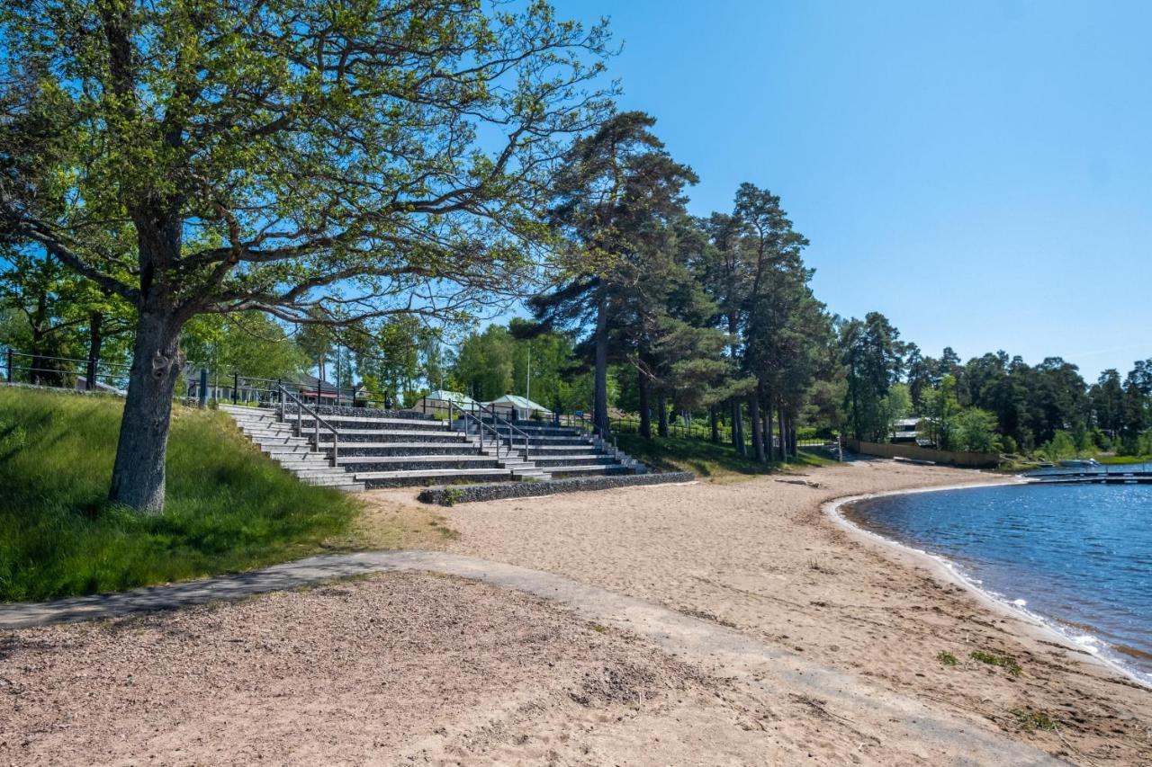 Krongarden Vandrarhem Kristinehamn Kültér fotó